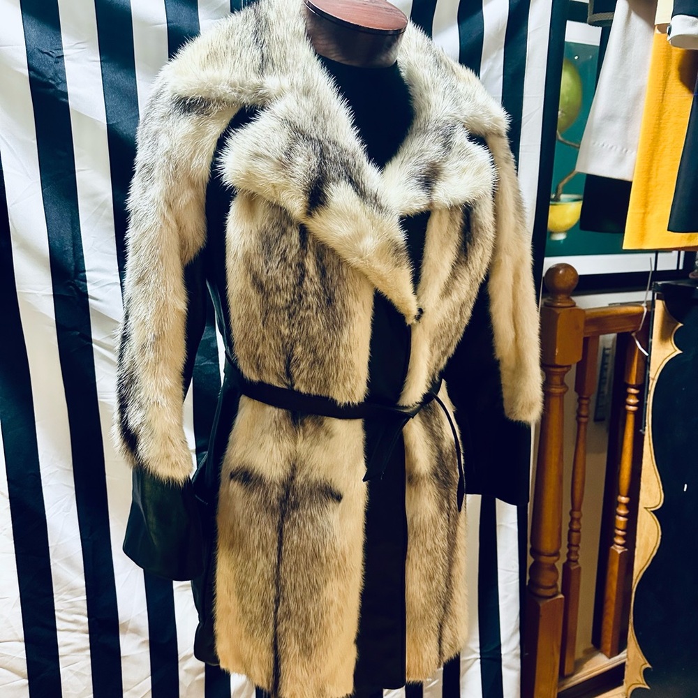 Gottlieb Furs Brooklyn Stylish Luxury Black Cross Mink Fur and leather Coat
